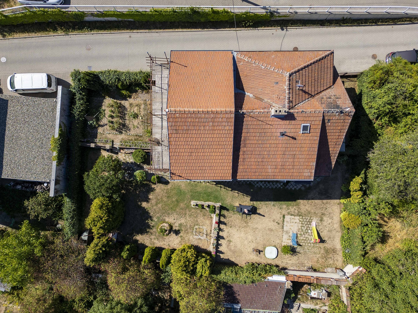Prodej domu 272 m² s pozemkem 700 m² – fotografie 2