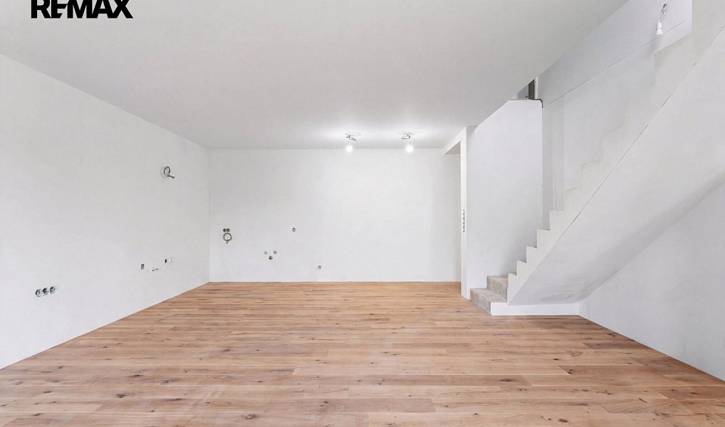 Prodej domu 151 m² s pozemkem 435 m², Kly – náhled fotky 5
