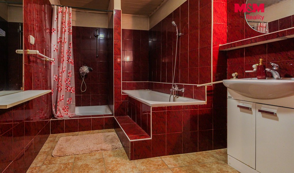 Prodej domu 229 m² s pozemkem 2 152 m², Hanušovice – náhled fotky 16
