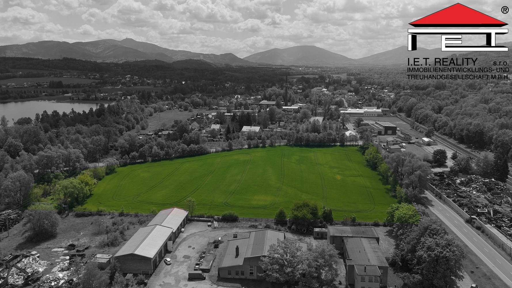 Prodej komerčního pozemku 30 816 m² – fotografie 3