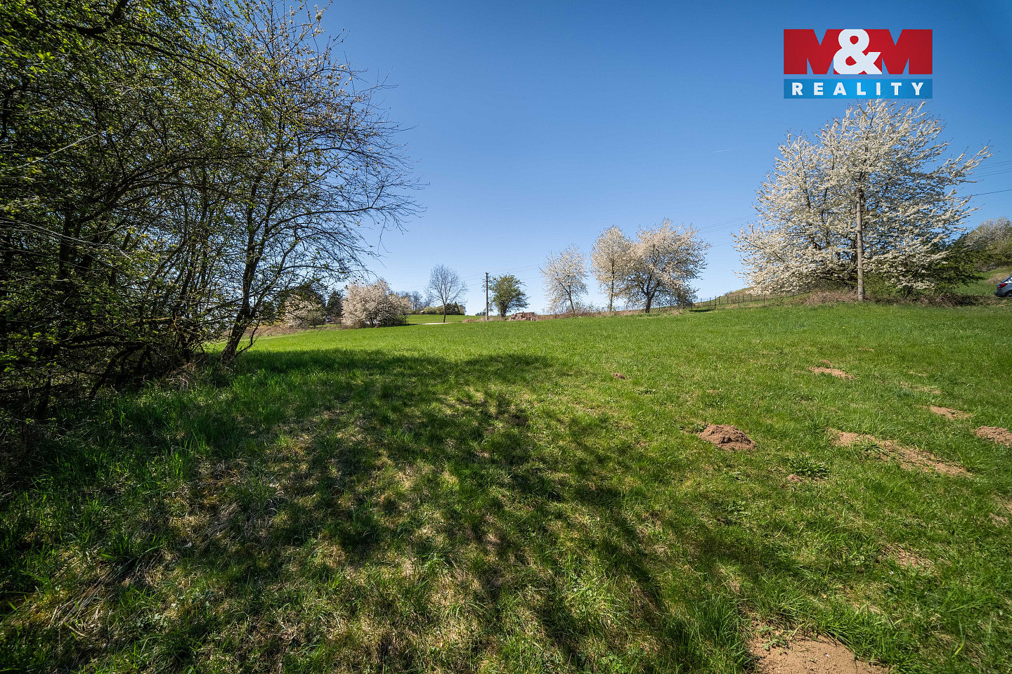 Prodej stavebního pozemku 1 877 m² – fotografie 4