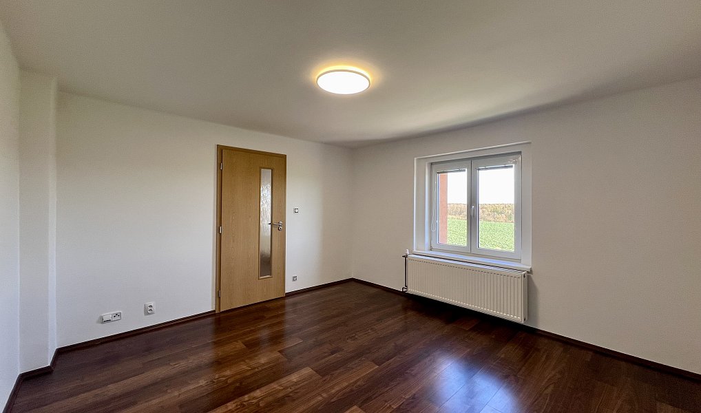 Pronájem bytu 3+1 73 m², Všetaty – náhled fotky 16