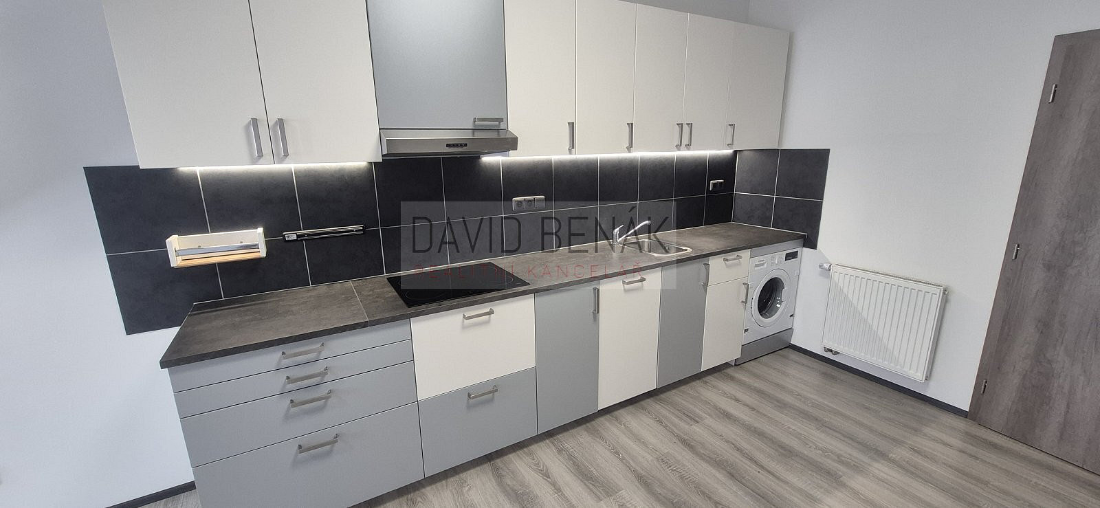 Pronájem bytu 2+kk 56 m² — photo 2