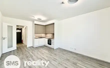 Prodej bytu 1+kk 31 m², Za Jitonou, Český Krumlov - Latrán
