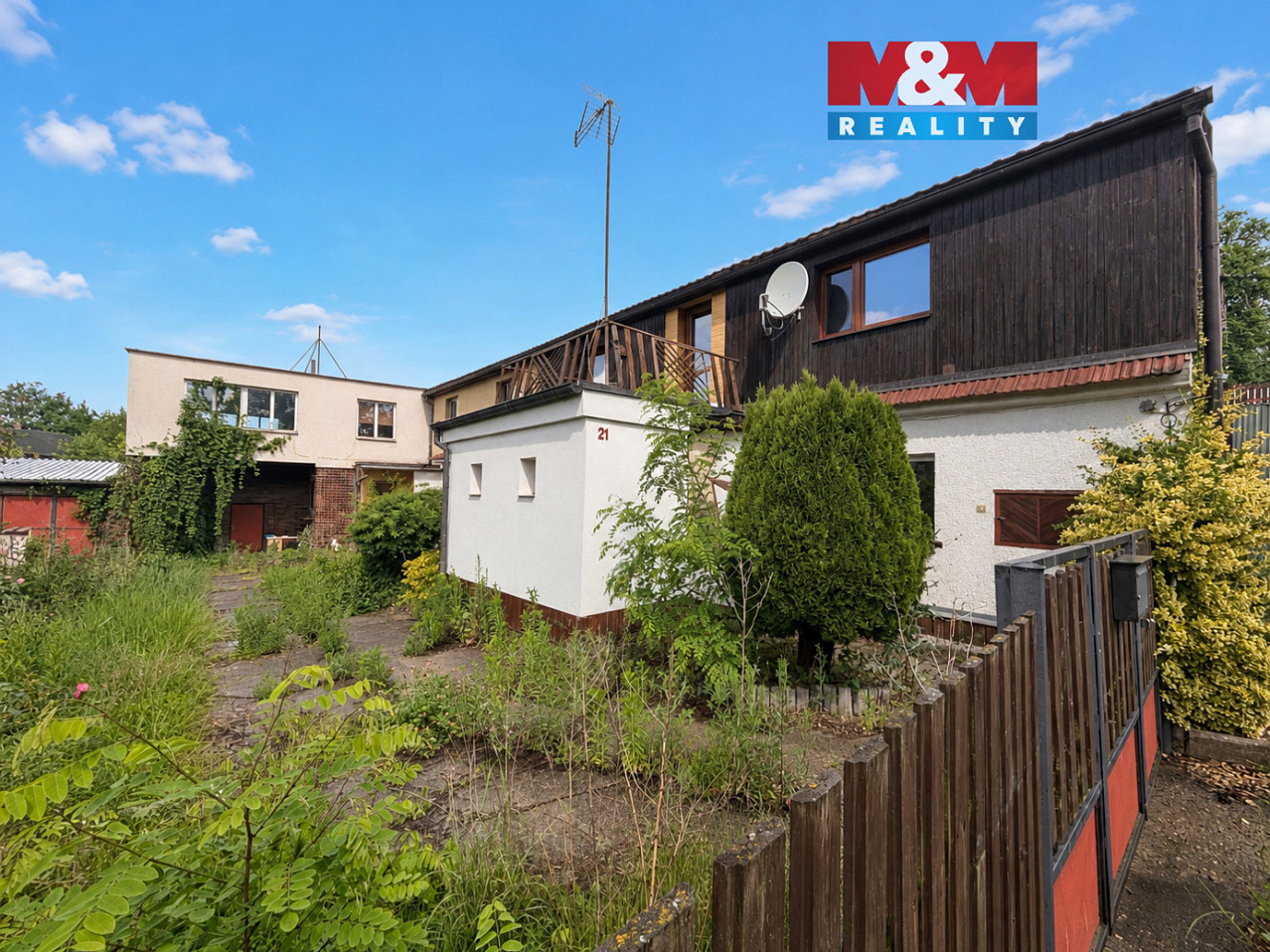 Prodej domu 280 m² s pozemkem 1 925 m²