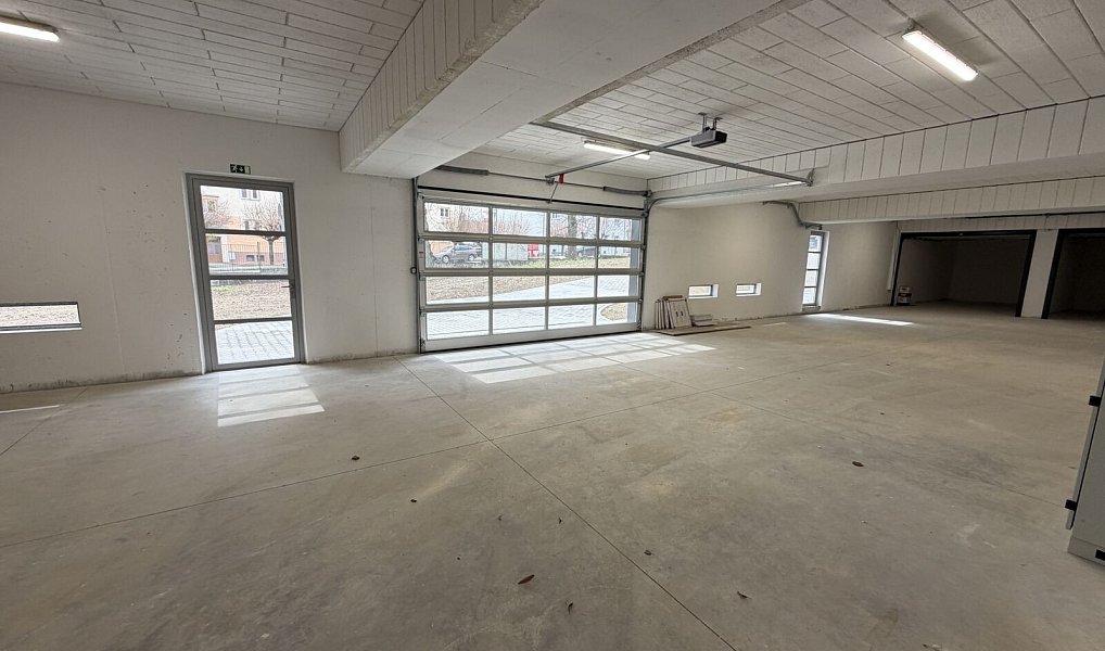 Pronájem nové garáže 21,69m2, Lnářská ul. Humpolec, Humpolec – náhled fotky 2