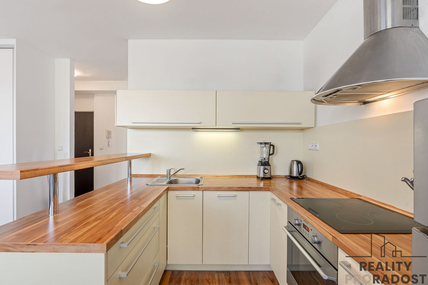 Prodej bytu 1+kk 35 m² – fotografie 3