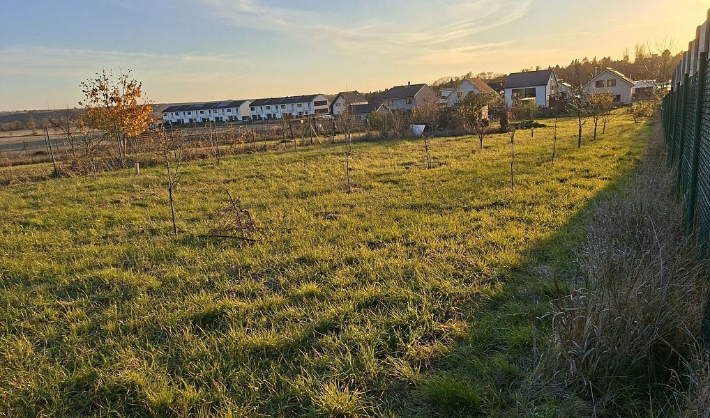 Prodej stavebního pozemku 1 527 m², Křenovice – náhled fotky 3