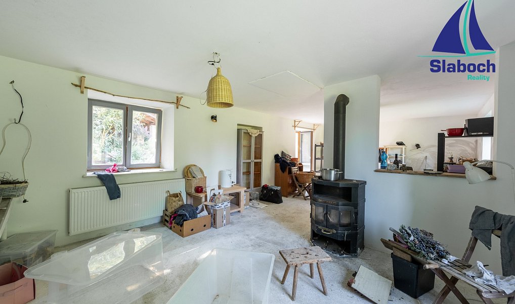 Prodej domu 285 m² s pozemkem 7 546 m², Krupá – náhled fotky 10