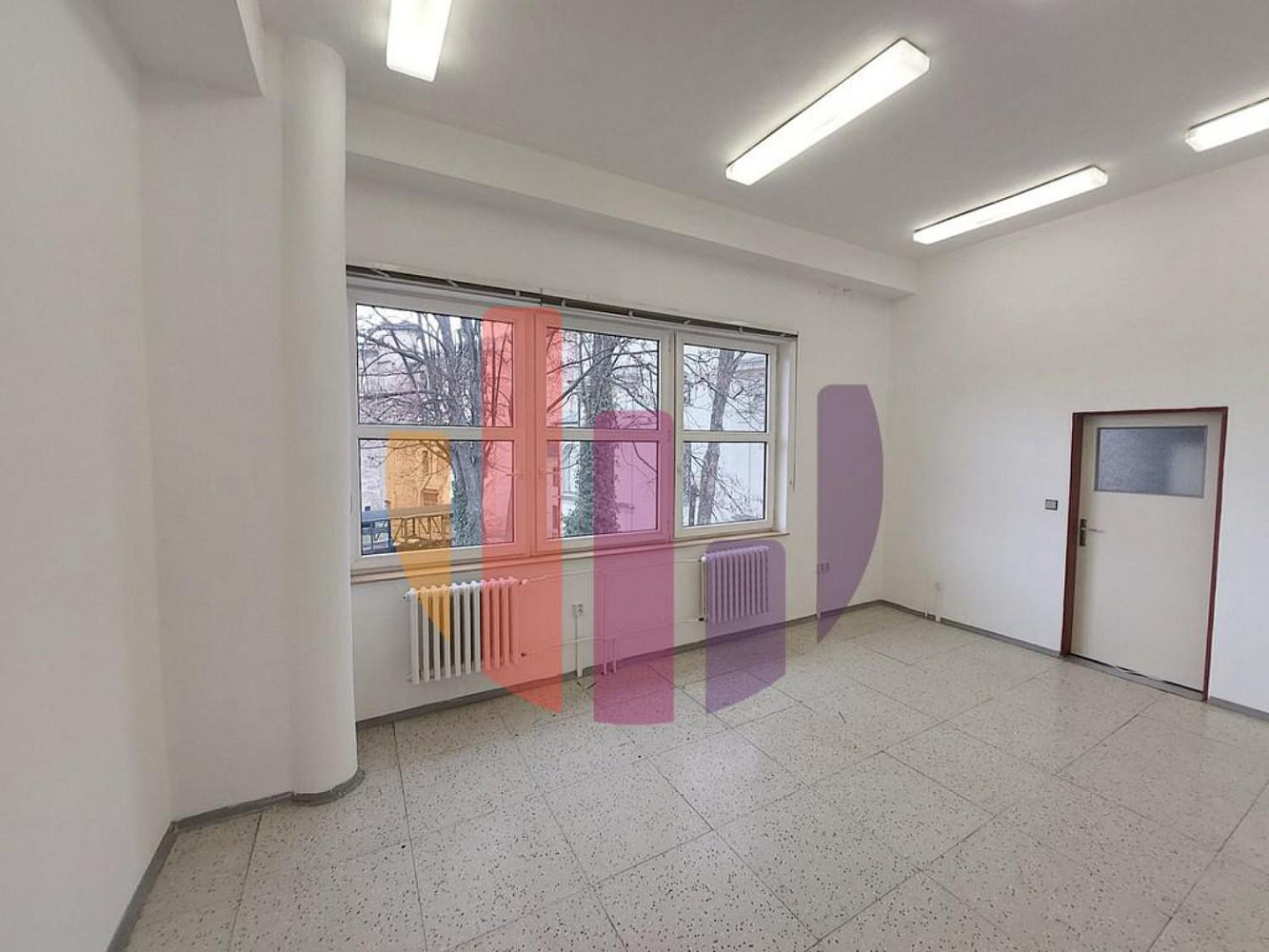 Pronájem obchodních prostor 175 m² — photo 4