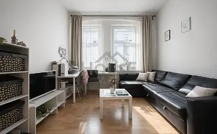Prodej bytu 1+kk 33 m², Sevastopolská, Praha 10 - Vršovice
