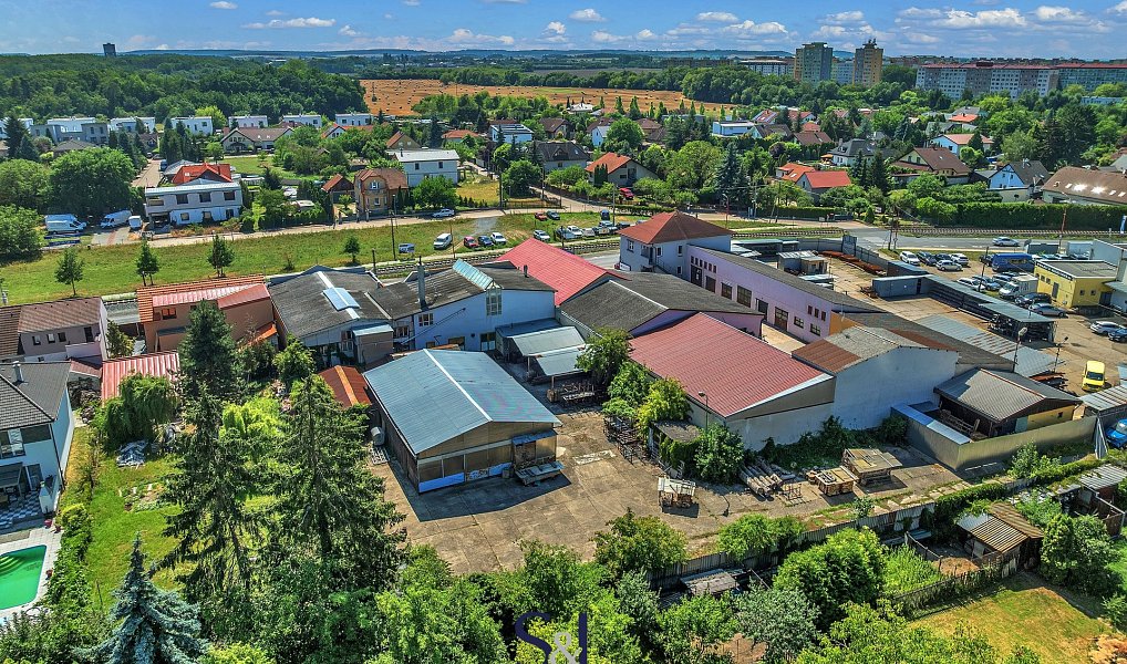 Prodej výrobních prostor 760 m², Neratovice – náhled fotky 3