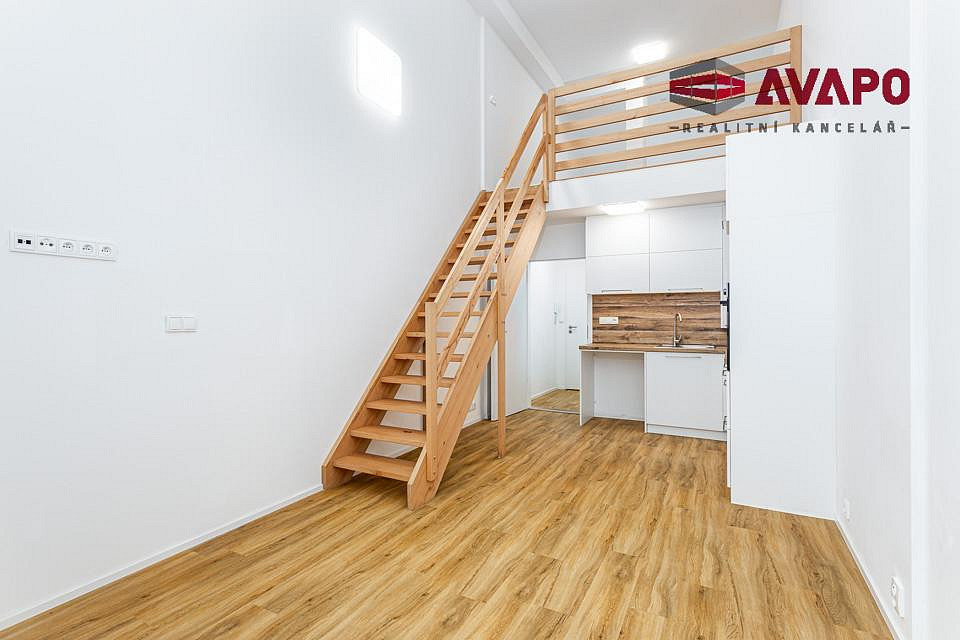 Pronájem bytu 1+kk 38 m² – pohled 5