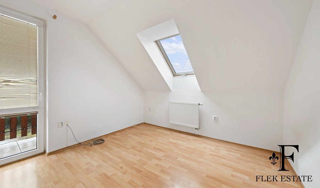 Prodej domu 180 m² s pozemkem 1 666 m², Tisová – náhled fotky 10