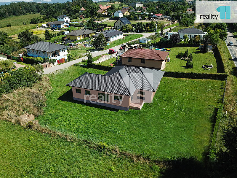Prodej domu 246 m² s pozemkem 1 790 m² — photo 3