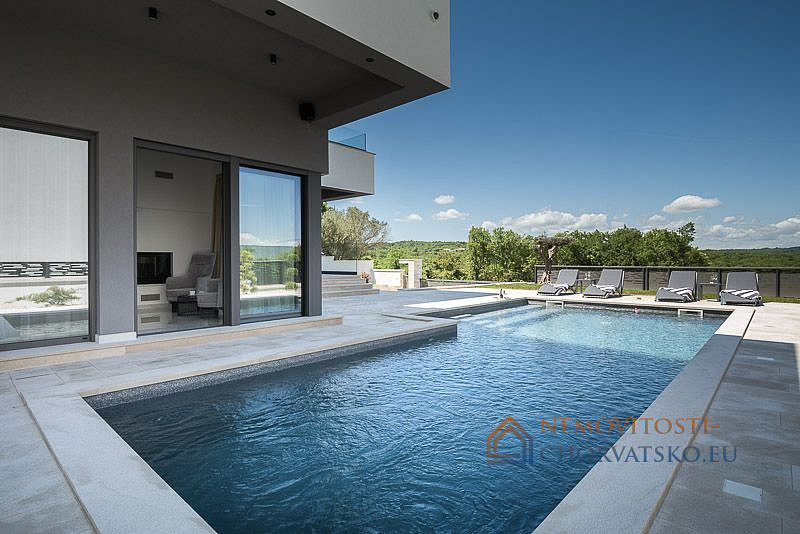 Prodej domu 220 m² s pozemkem 670 m² - Więcej