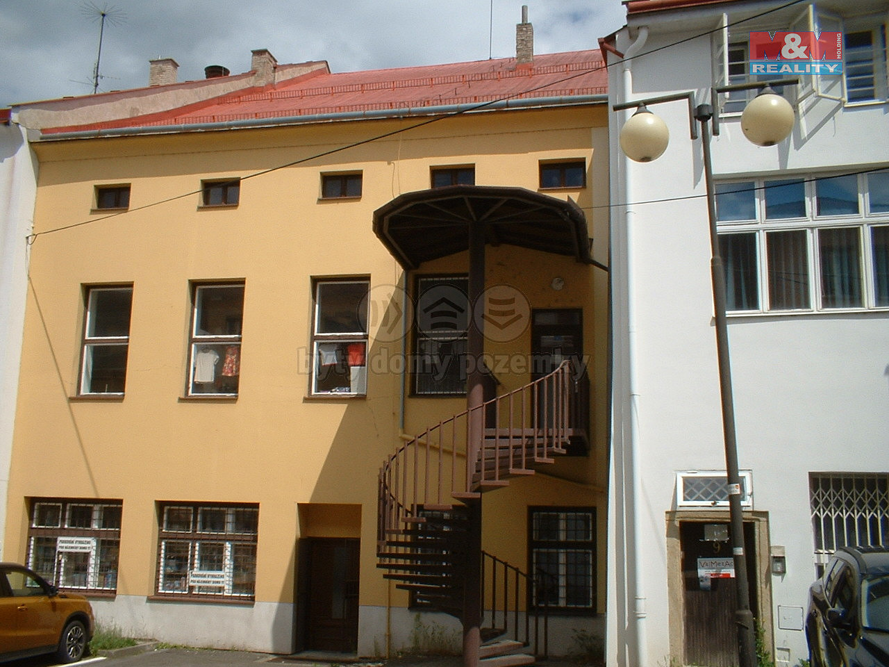 Pronájem obchodních prostor 99 m² — photo 2