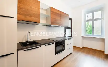 Pronájem bytu 1+1 35 m²