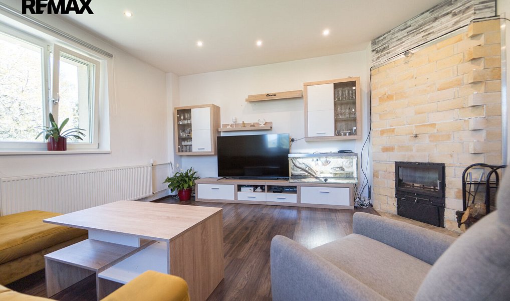 Prodej domu 240 m² s pozemkem 1 897 m², Podlesí – náhled fotky 15