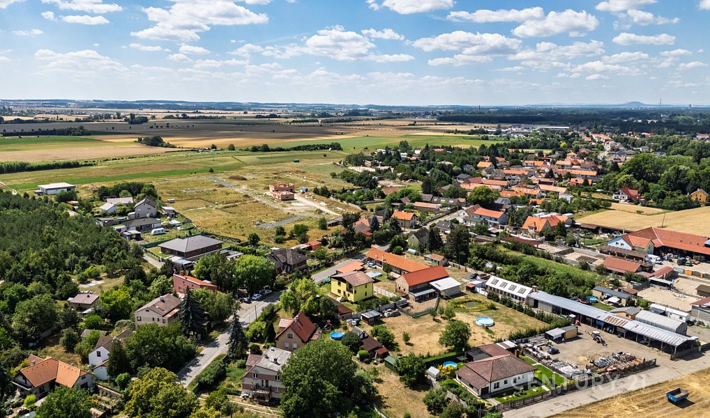 Prodej stavebního pozemku 1 069 m², Záryby – náhled fotky 20