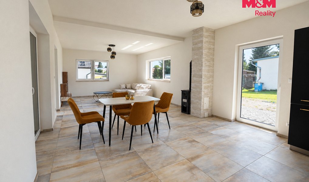 Prodej domu 180 m² s pozemkem 582 m², Šumavské Hoštice – náhled fotky 12