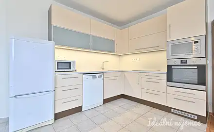 Pronájem bytu 2+kk 64 m²