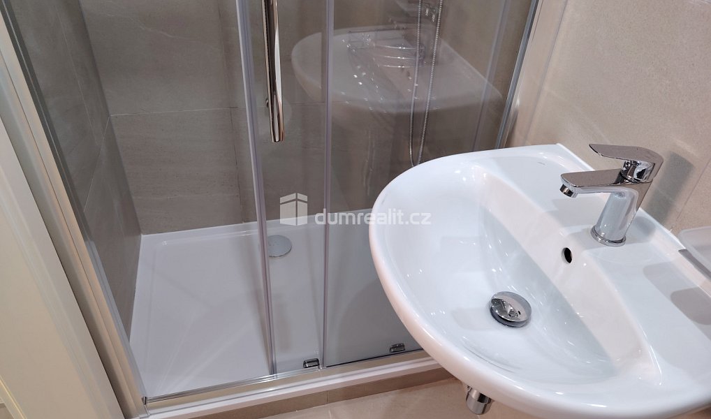 Pronájem bytu 1+kk 21 m², Děčín – náhled fotky 9