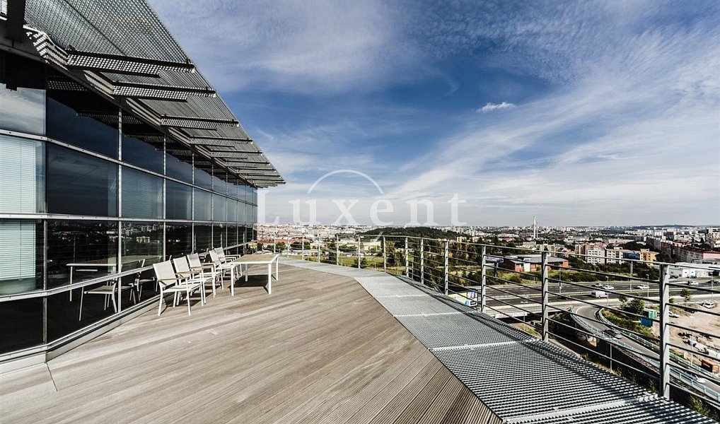 Pronájem kanceláře 883 m², Praha – náhled fotky 2