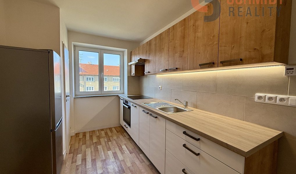 Pronájem bytu 2+1 68 m², Vančurova, Břeclav