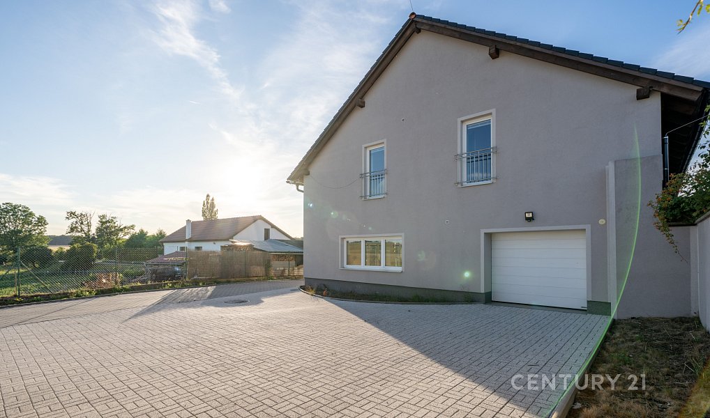 Prodej domu 253 m² s pozemkem 426 m², Rabakov – náhled fotky 23