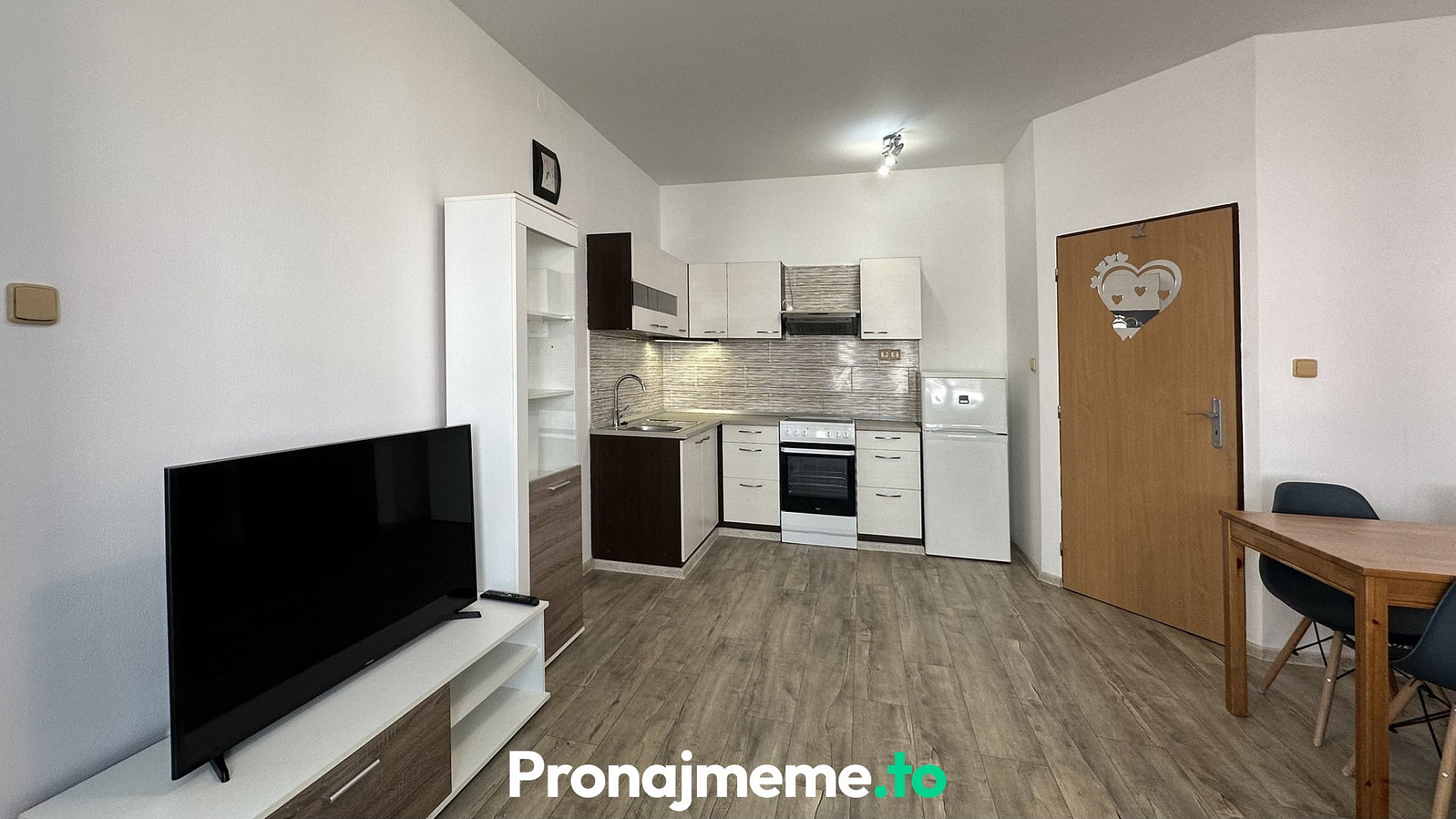 Pronájem bytu 2+kk 36 m² – fotografie 3