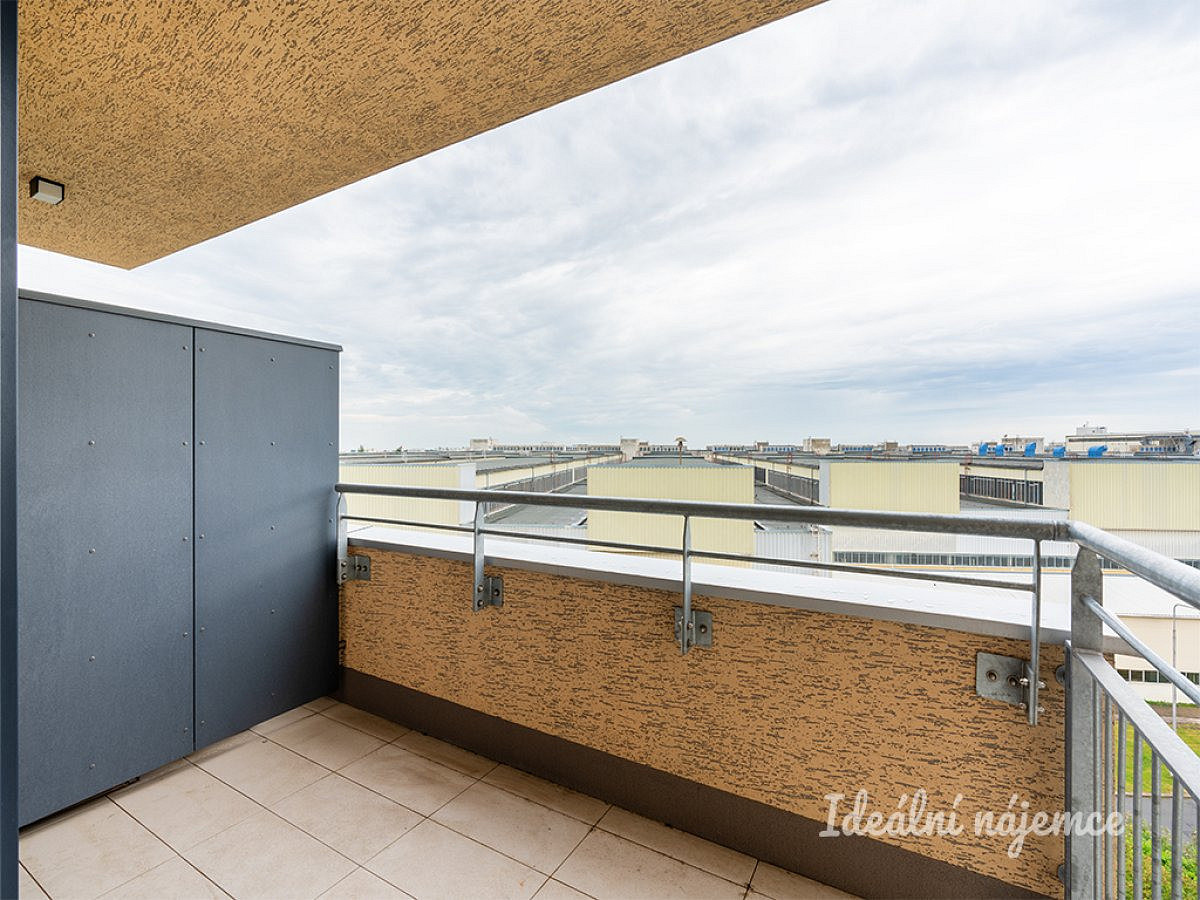 Pronájem bytu 2+kk 51 m² - Widok 3