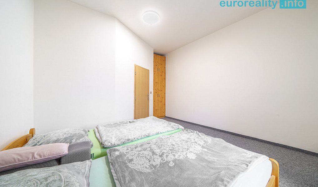 Prodej bytu 3+1 82 m², Karlovy Vary – náhled fotky 6