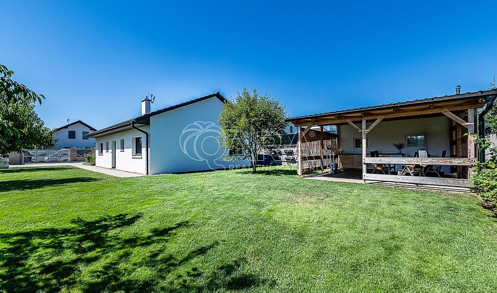 Prodej domu 111 m² s pozemkem 707 m², Vojkovice – náhled fotky 3