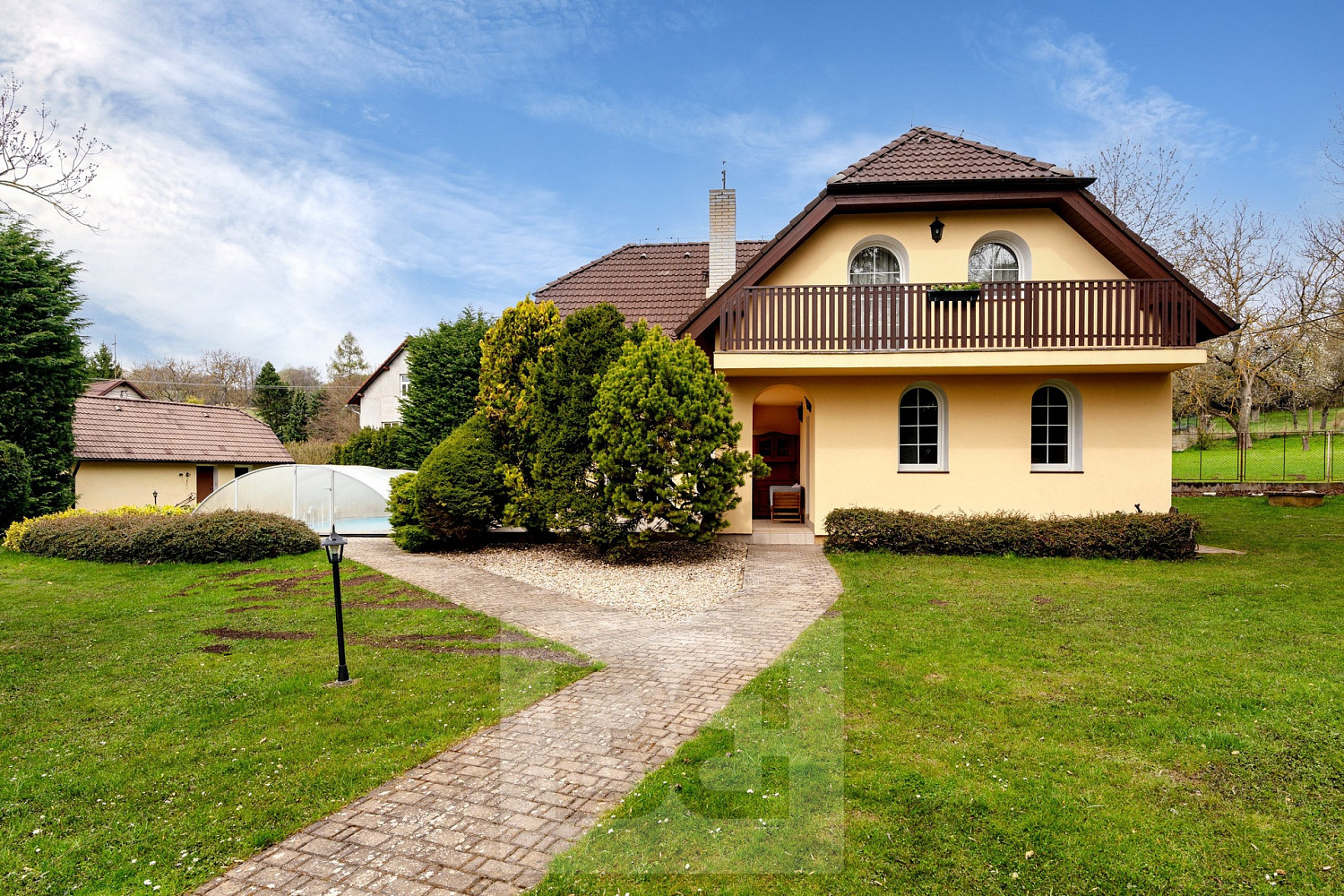 Prodej domu 170 m² s pozemkem 1 332 m²