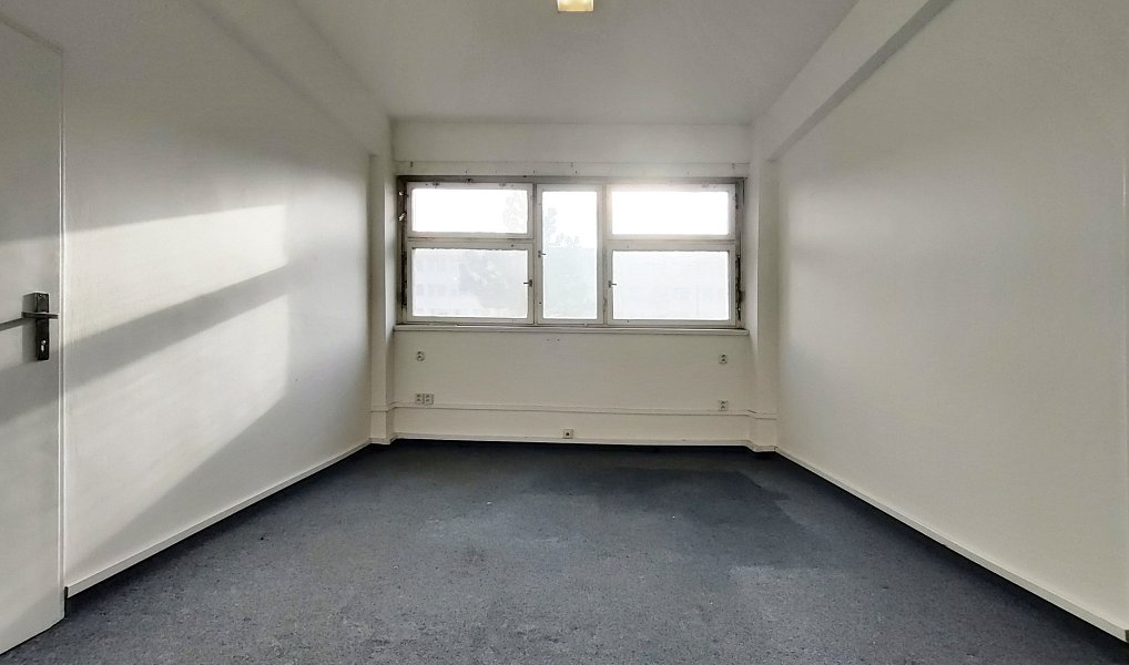 Pronájem kanceláře 31 m², Praha – náhled fotky 3