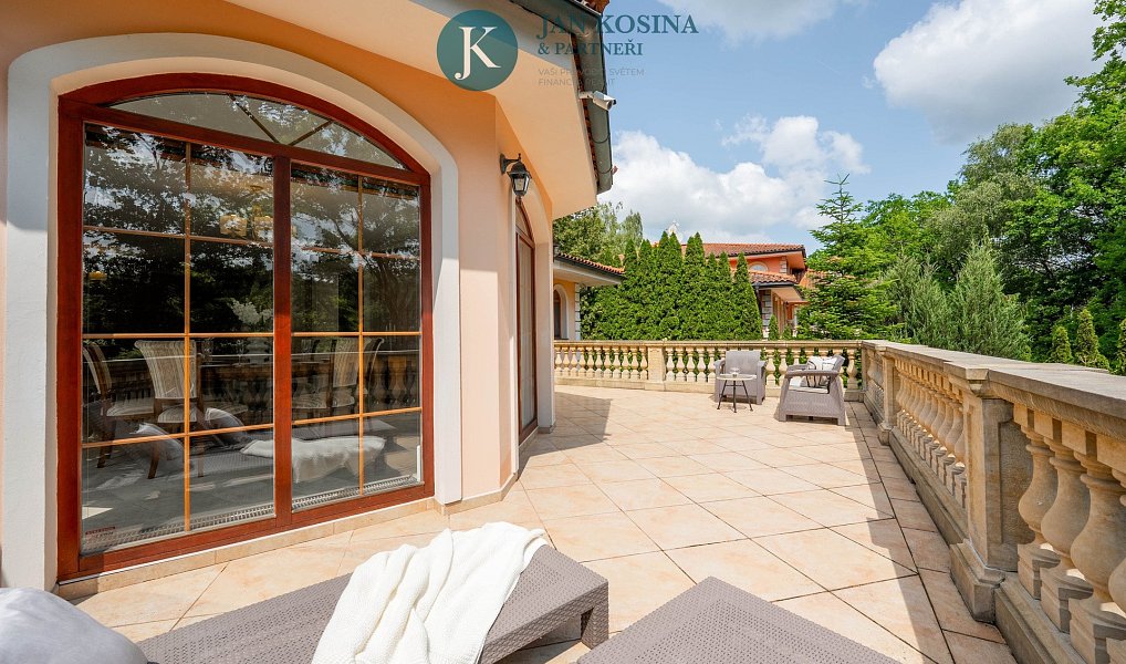 Prodej domu 236 m² s pozemkem 921 m², Hrusice – náhled fotky 22