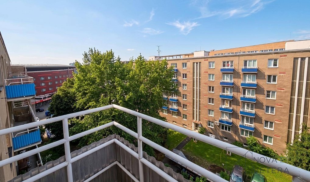 Prodej bytu 4+kk 79 m², Praha – náhled fotky 18