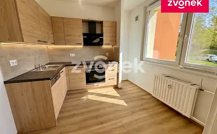Prodej bytu 3+1 82 m², Okružní, Zlín