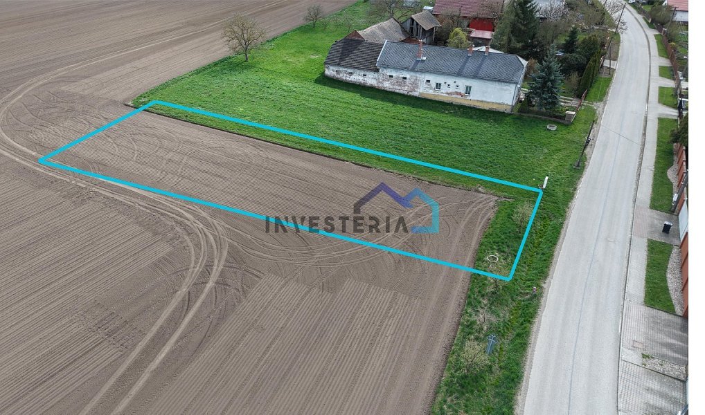 Prodej stavebního pozemku 1 432 m², Všestary – náhled fotky 2