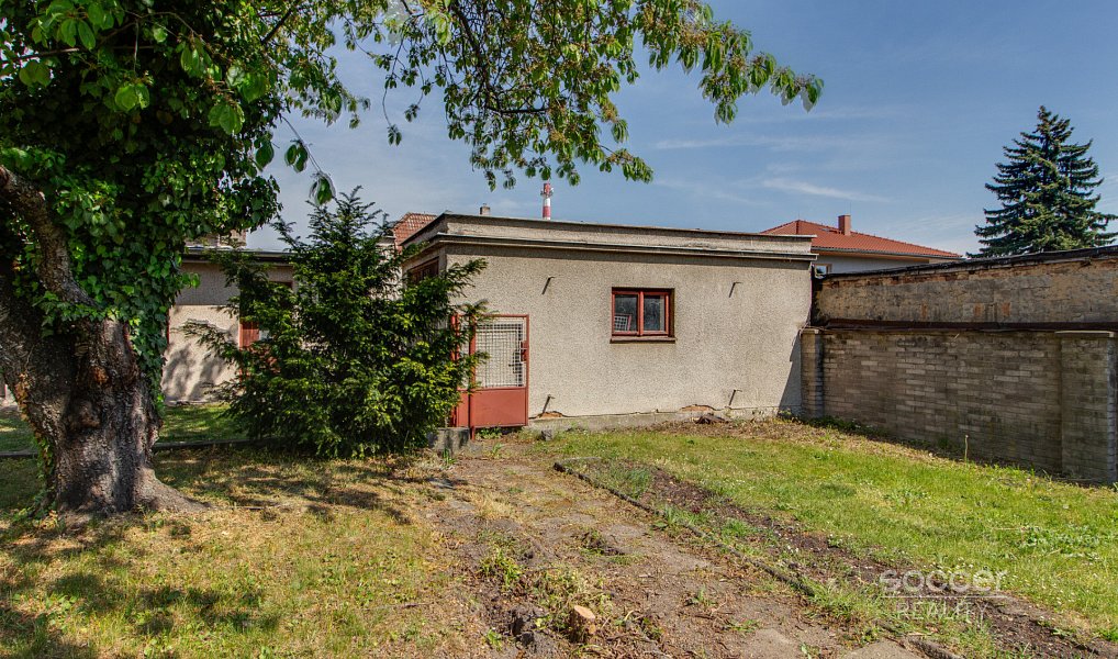 Pronájem zahrady 450 m², Praha – náhled fotky 8