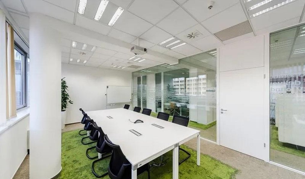 Pronájem kanceláře 300 m², Praha – náhled fotky 3