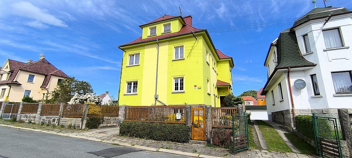Prodej domu 330 m² s pozemkem 870 m²