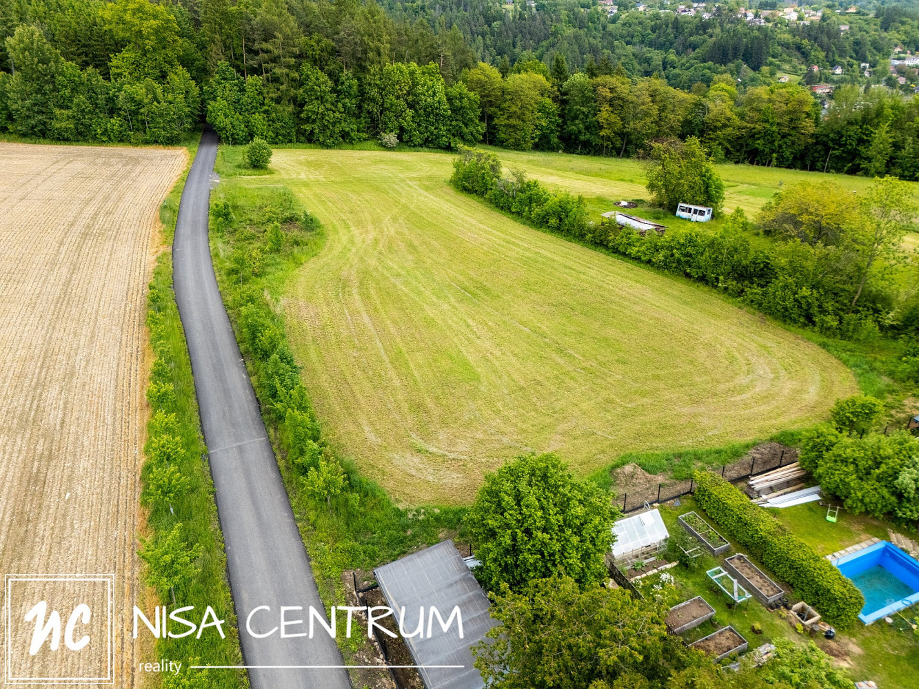 Prodej stavebního pozemku 3 984 m²