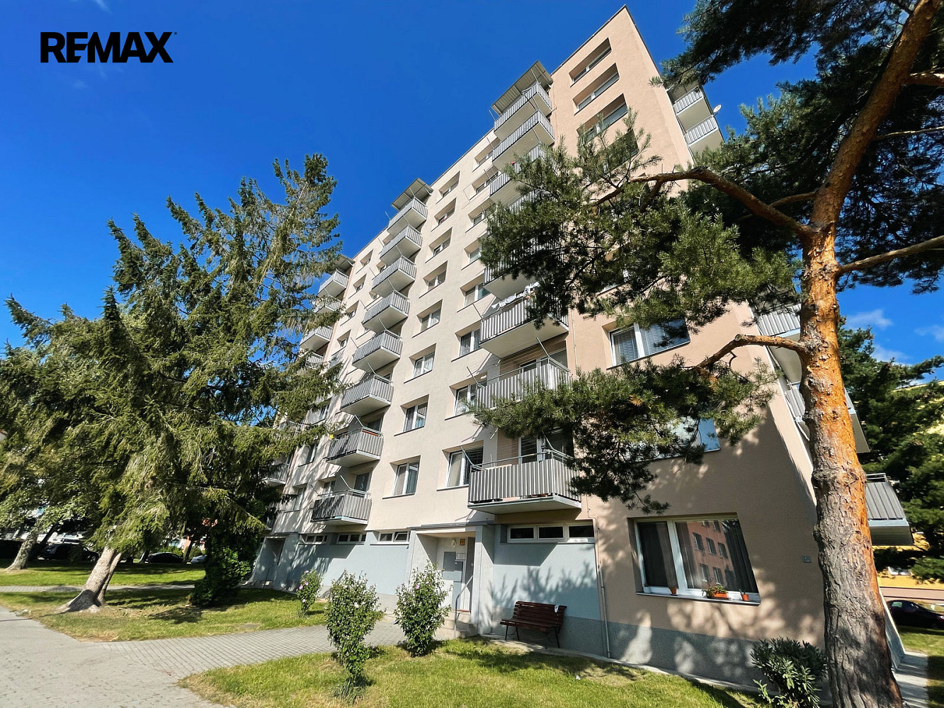 Pronájem bytu 1+1 40 m²
