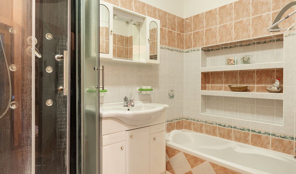 Prodej domu 150 m² s pozemkem 139 m², Rousínov – náhled fotky 10