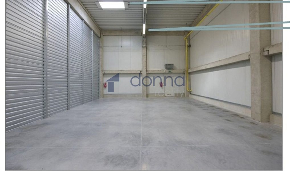 Pronájem skladovacích prostor 205 m², Praha – náhled fotky 3