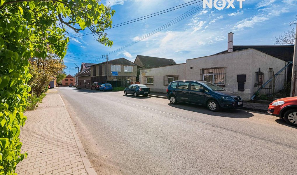 Prodej výrobních prostor 840 m², Jesenice – náhled fotky 26