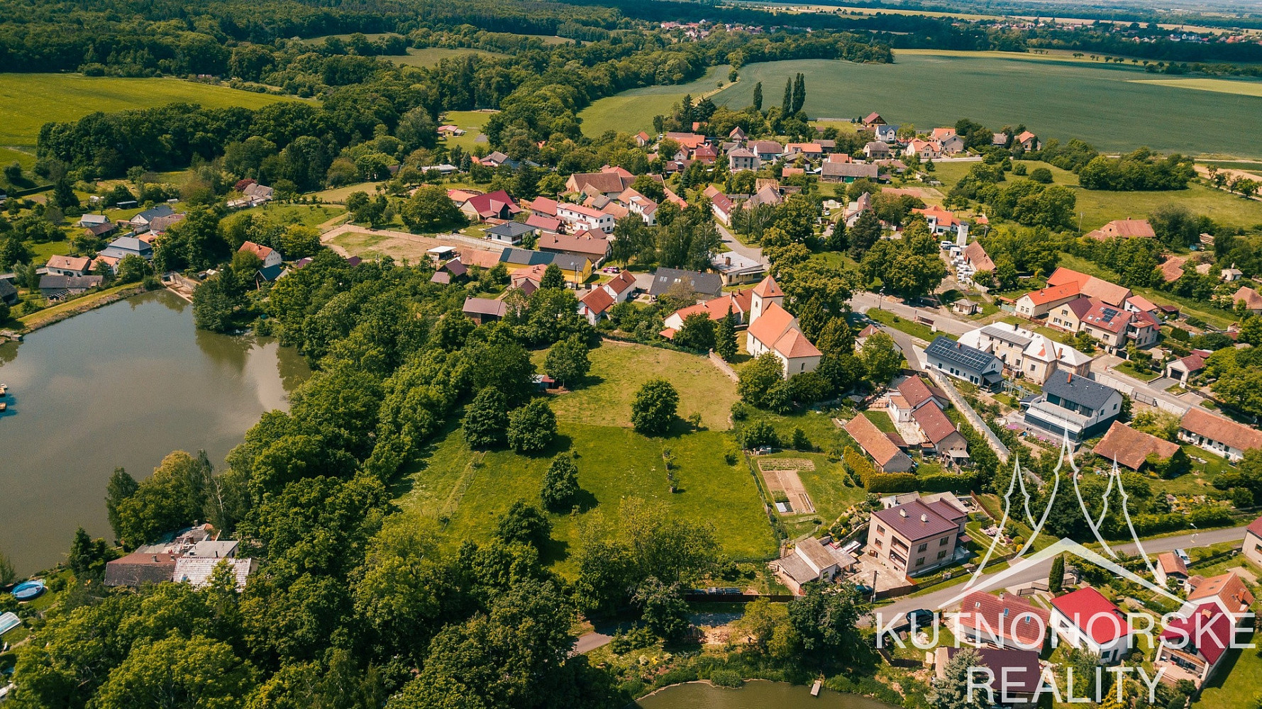 Prodej stavebního pozemku 8 504 m²