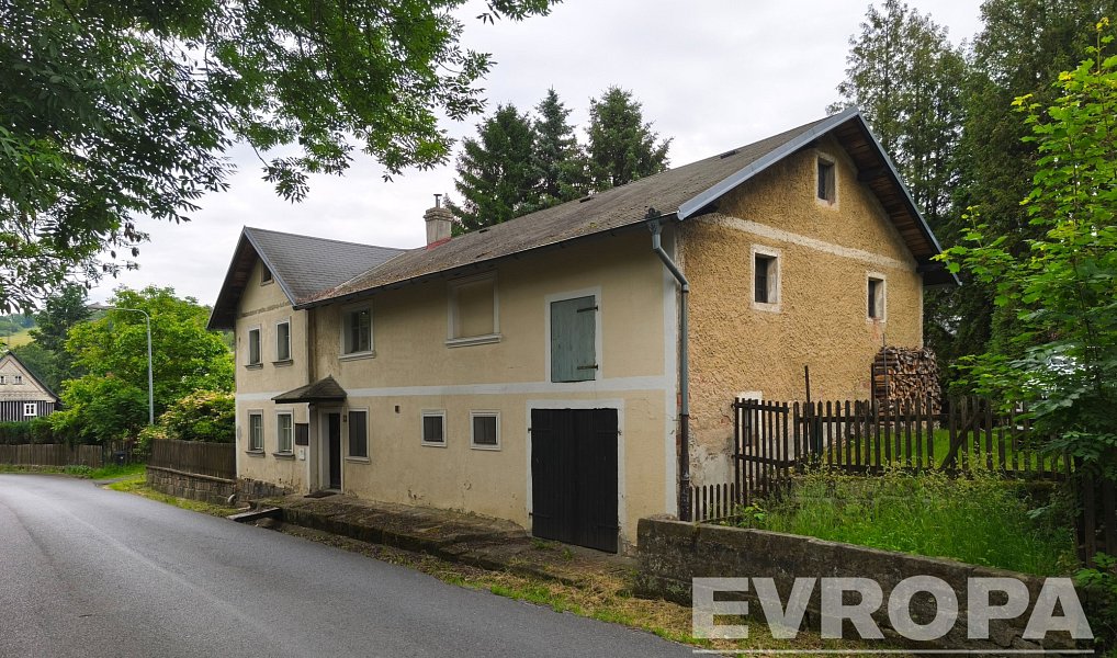 Prodej domu 203 m² s pozemkem 1 175 m², Růžová – náhled fotky 2